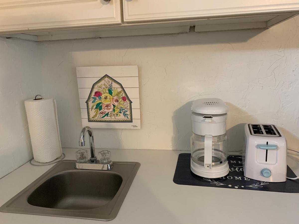 Cozy Studio Only 10 Minutes By Car Of Siesta Key Sarasota Eksteriør billede